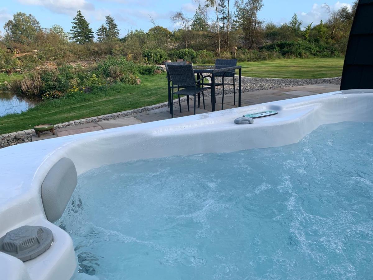 Villa Red Squirrel Pod With Hot Tub à Oban Extérieur photo