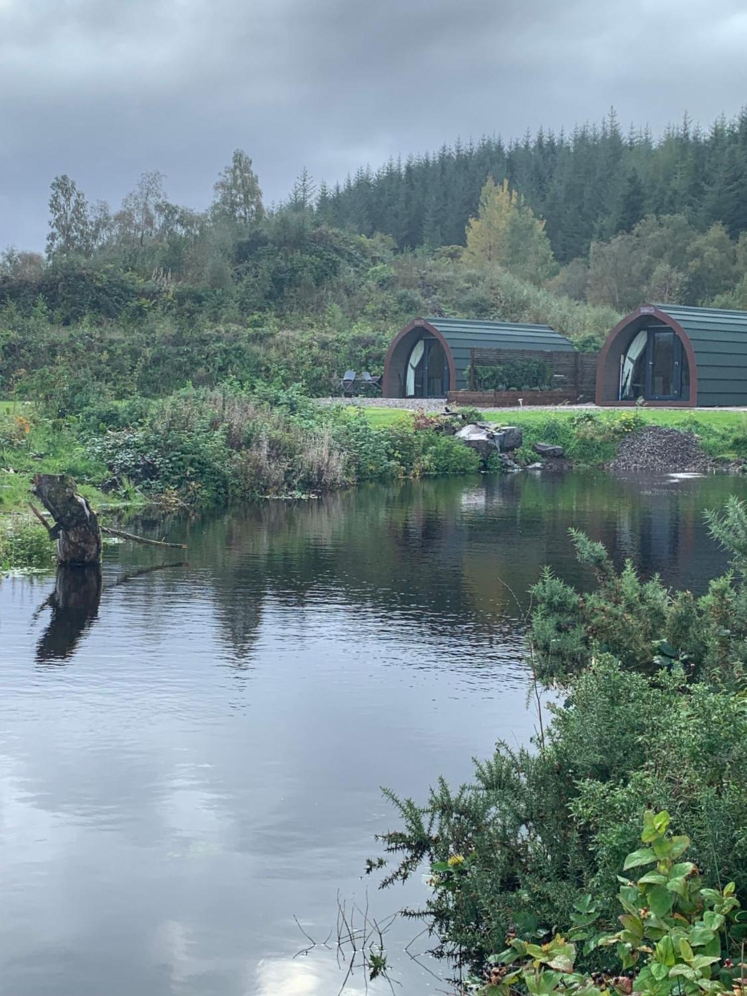 Villa Red Squirrel Pod With Hot Tub à Oban Extérieur photo